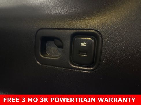 Used 2019 GMC Acadia SLT image 26