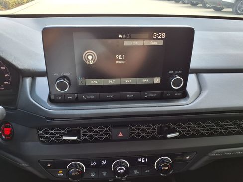 Used 2023 Honda Accord EX image 31