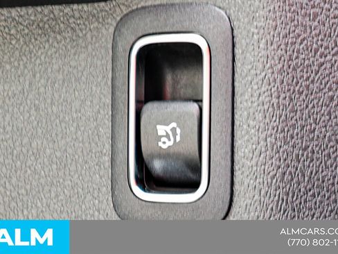 Used 2025 Mercedes-Benz GLA 250 image 40