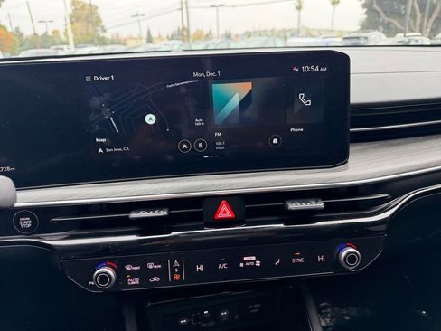 Used 2025 Kia K5 EX image 19