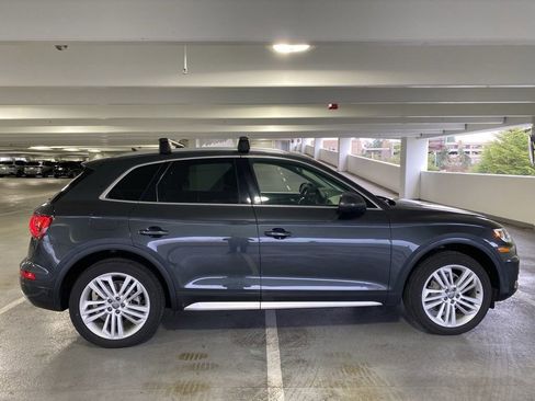 Used 2019 Audi Q5 2.0T Premium Plus w/ Premium Plus Package image 3