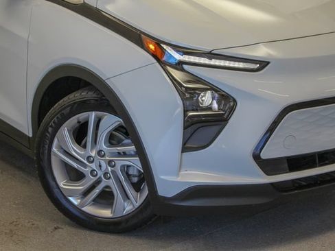 Used 2023 Chevrolet Bolt LT w/ Driver Confidence Package FWD image 3