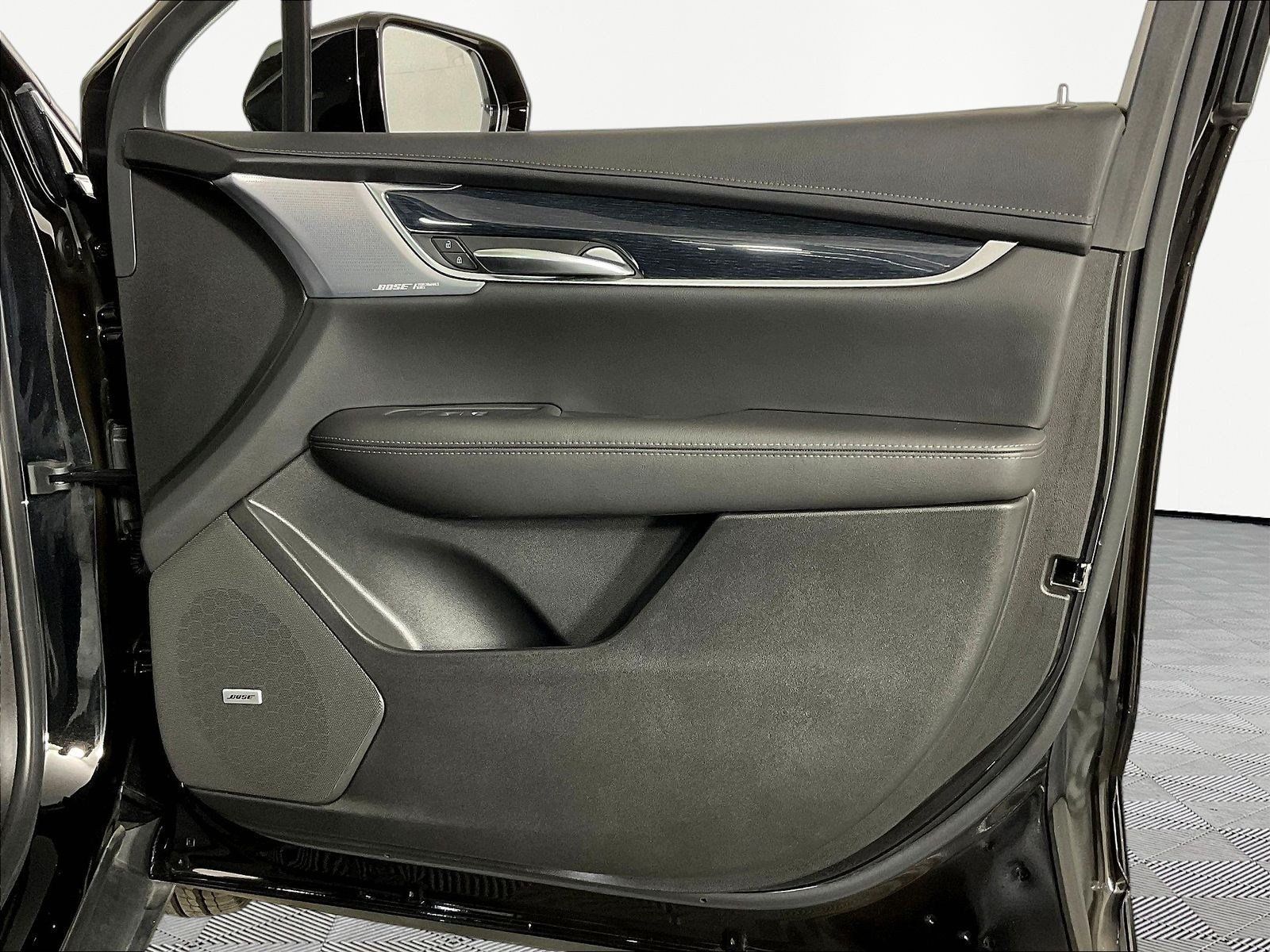 Certified 2024 Cadillac XT5 Premium Luxury FWD image 28