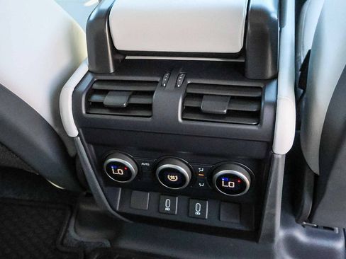 Certified 2026 Land Rover Defender 110 S AWD/4WD image 20