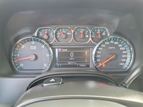 Used 2018 Chevrolet Tahoe LS image 18