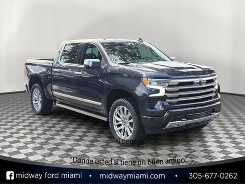 Used 2024 Chevrolet Silverado 1500 High Country w/ Technology Package AWD/4WD image 1