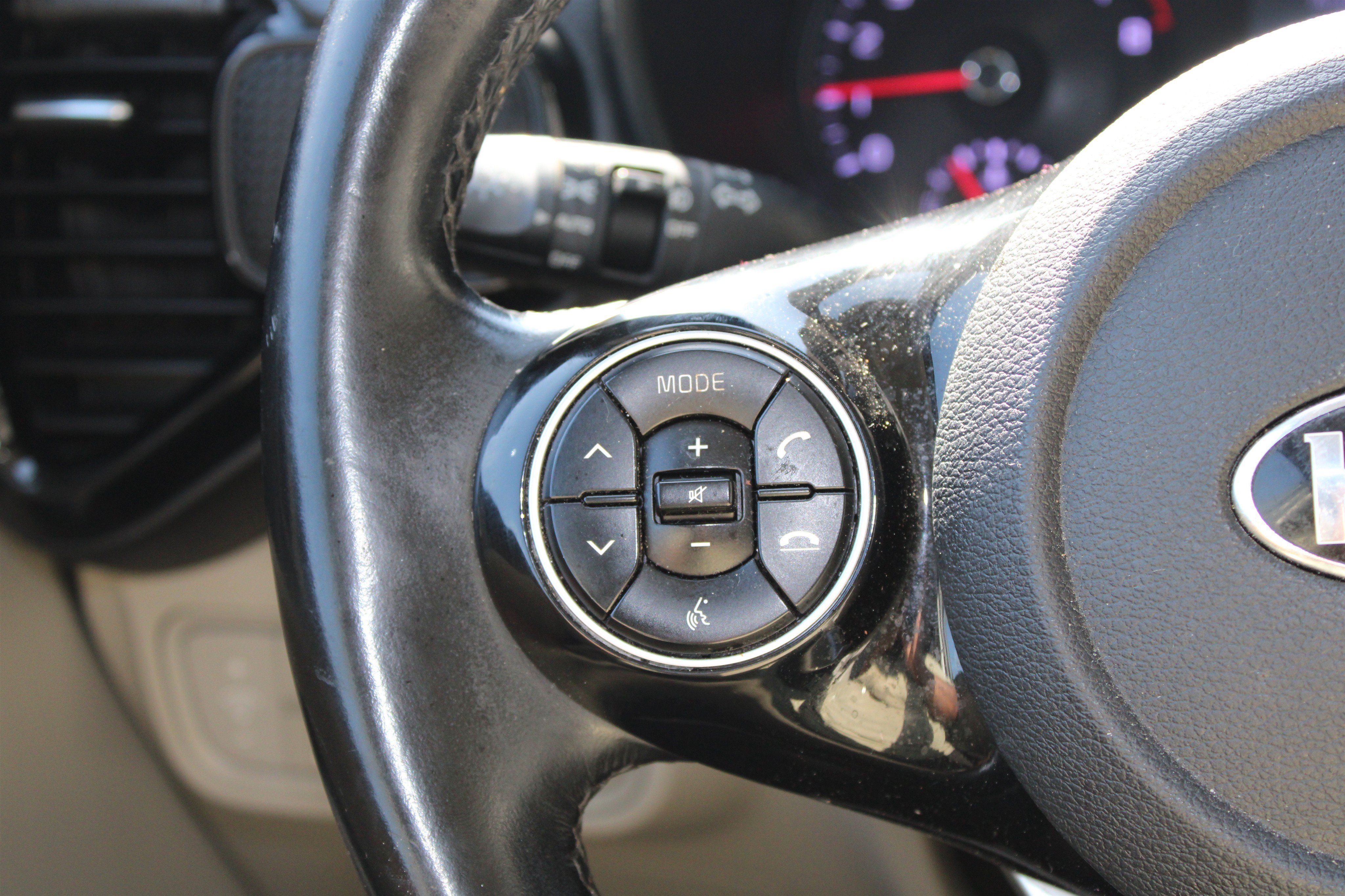 Used 2020 Kia Soul EX FWD image 14