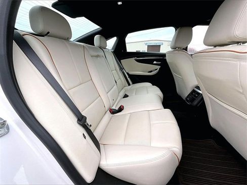 Used 2018 Chevrolet Impala Premier w/ Premier Confidence Package image 16