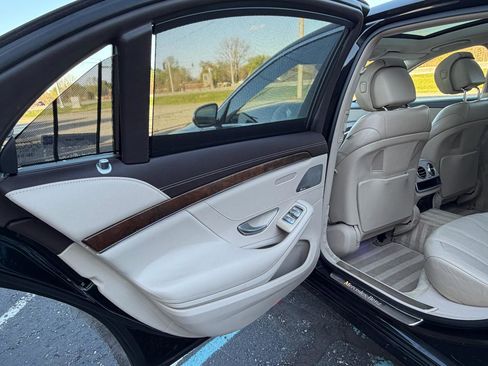 Used 2014 Mercedes-Benz S 550 Sedan image 23