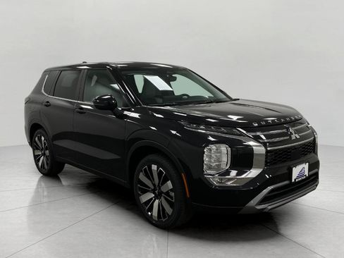 New 2026 Mitsubishi Outlander SE AWD/4WD image 1