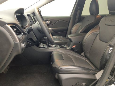 Used 2022 Jeep Cherokee Latitude Lux FWD image 17
