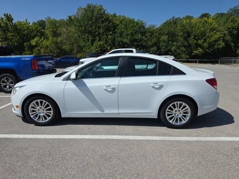 Used 2014 Chevrolet Cruze Eco FWD image 2