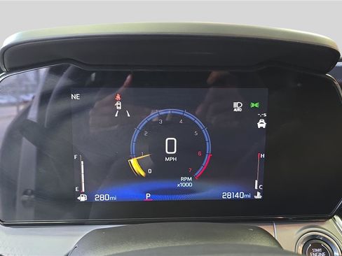 Used 2025 Chevrolet Trax LT image 10