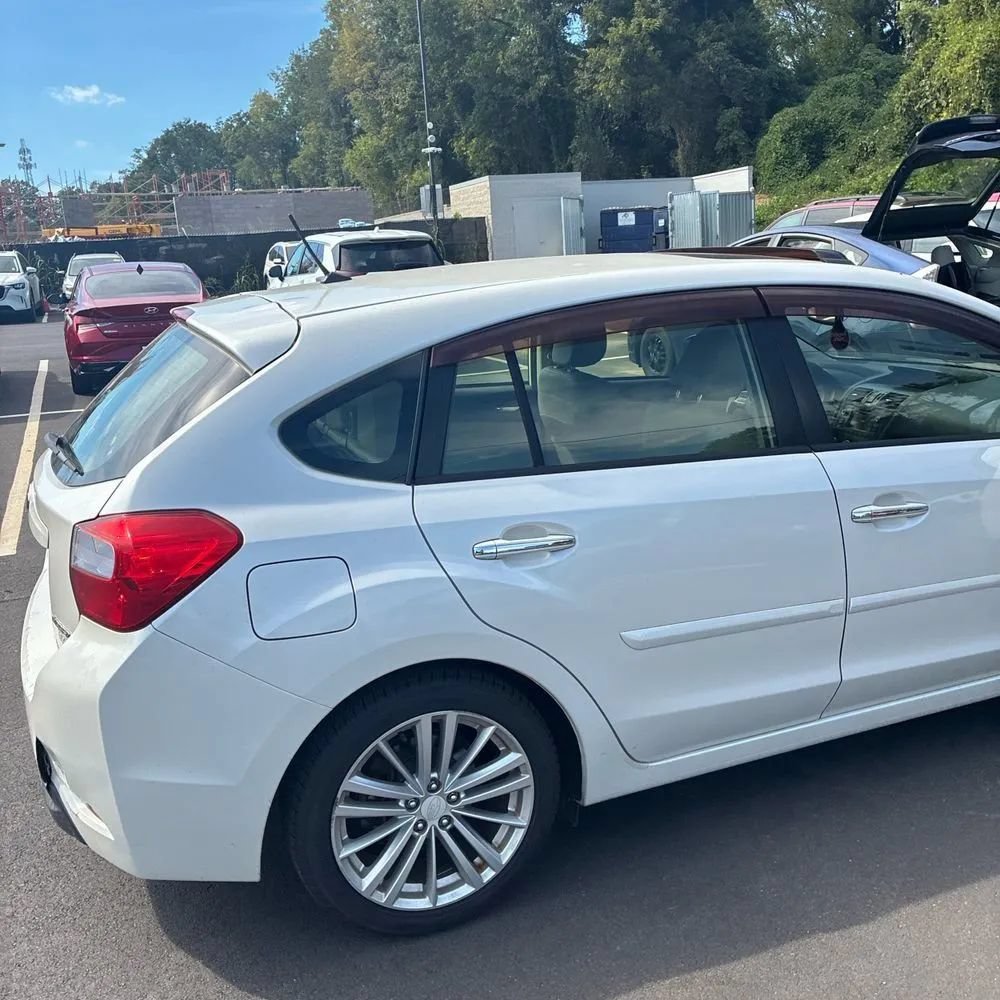 Used 2013 Subaru Impreza 2.0i Limited w/ Popular Pkg 1 AWD/4WD image 9