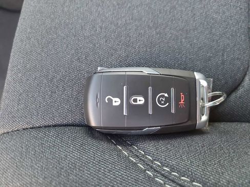 New 2026 RAM 1500 Express image 28