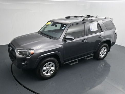 Used 2022 Toyota 4Runner SR5 Premium w/ Moonroof Package AWD/4WD image 23