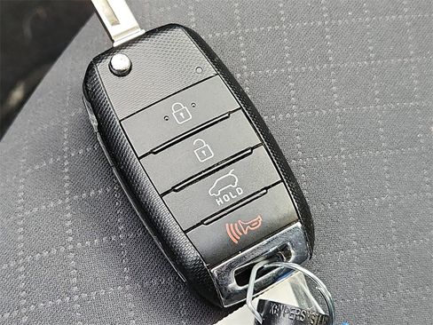 Used 2017 Kia Sorento LX w/ LX Convenience Package image 30