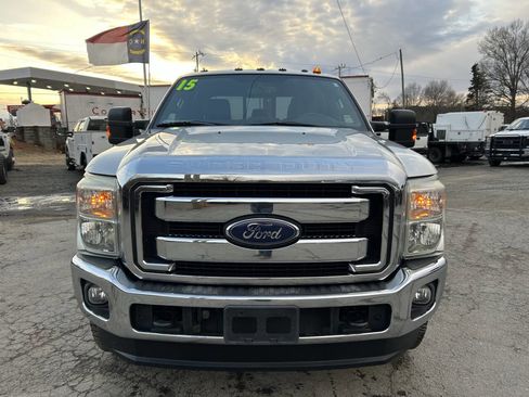 Used 2015 Ford F350 Lariat w/ Lariat Interior Package image 3