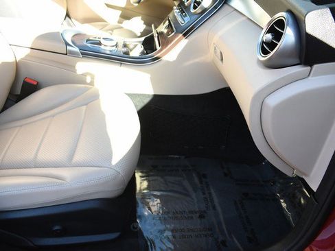 Used 2018 Mercedes-Benz C 300 4MATIC Sedan image 26