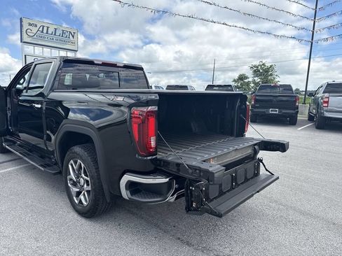Used 2024 GMC Sierra 1500 SLT w/ SLT Premium Plus Package AWD/4WD image 34