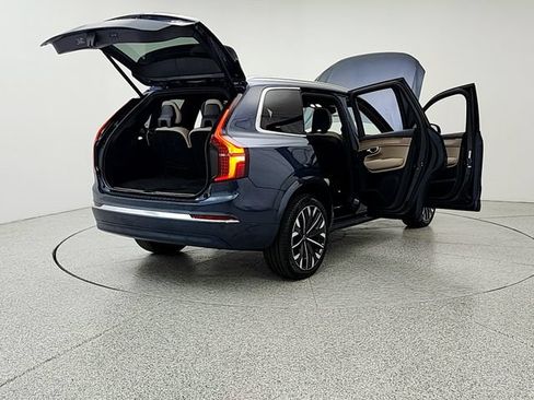 Certified 2026 Volvo XC90 B6 Plus AWD/4WD image 11
