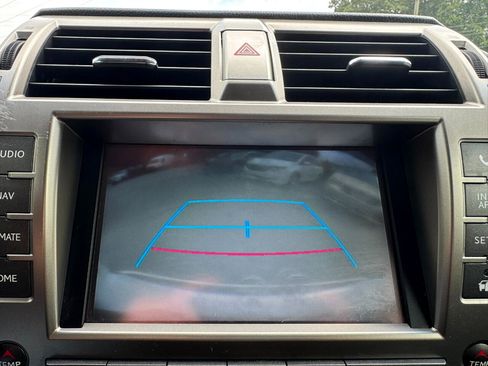 Used 2015 Lexus GX 460 image 21