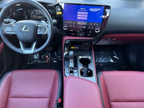 Used 2025 Lexus NX 350h NX 350h Premium w/ Cold Area Package image 25