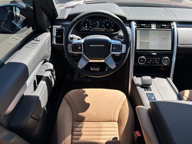 New 2026 Land Rover Discovery Limited Edition AWD/4WD image 8