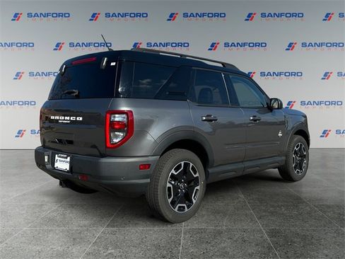 Used 2021 Ford Bronco Sport Outer Banks image 5