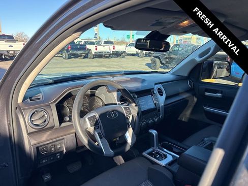 Used 2018 Toyota Tundra SR5 image 12