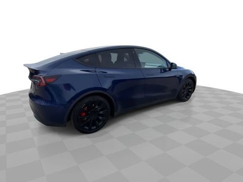 Used 2021 Tesla Model Y Performance AWD/4WD image 2