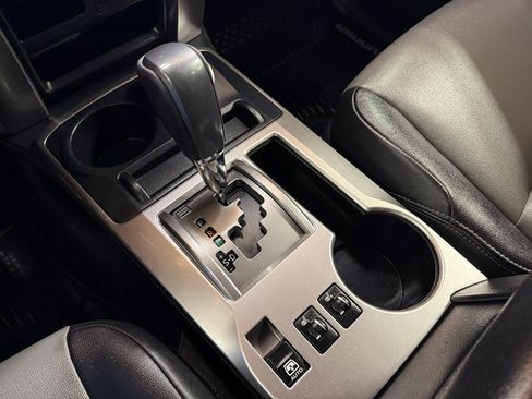 Used 2019 Toyota 4Runner SR5 Premium image 19