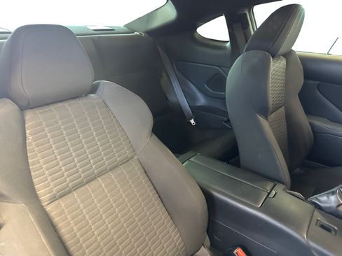 Used 2023 Toyota GR86 RWD image 15