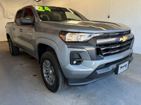 Used 2024 Chevrolet Colorado LT w/ LT Convenience Package AWD/4WD image 4