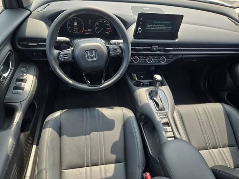 Used 2024 Honda HR-V EX-L image 11
