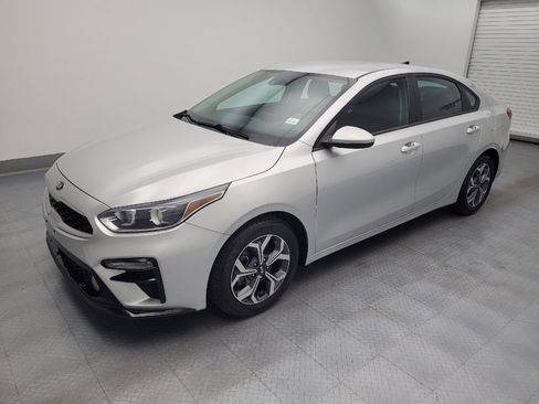 Used 2021 Kia Forte LXS FWD image 2