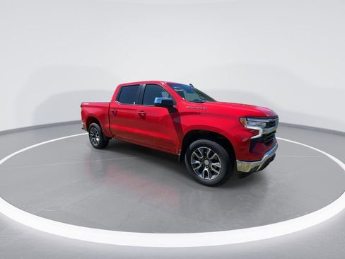 Used 2023 Chevrolet Silverado 1500 LT image 2