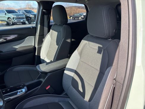 Certified 2025 Chevrolet TrailBlazer LT w/ Convenience Package image 11