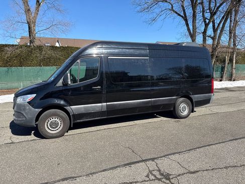 Used 2019 Mercedes-Benz Sprinter 2500 w/ Driver Convenience Package image 3