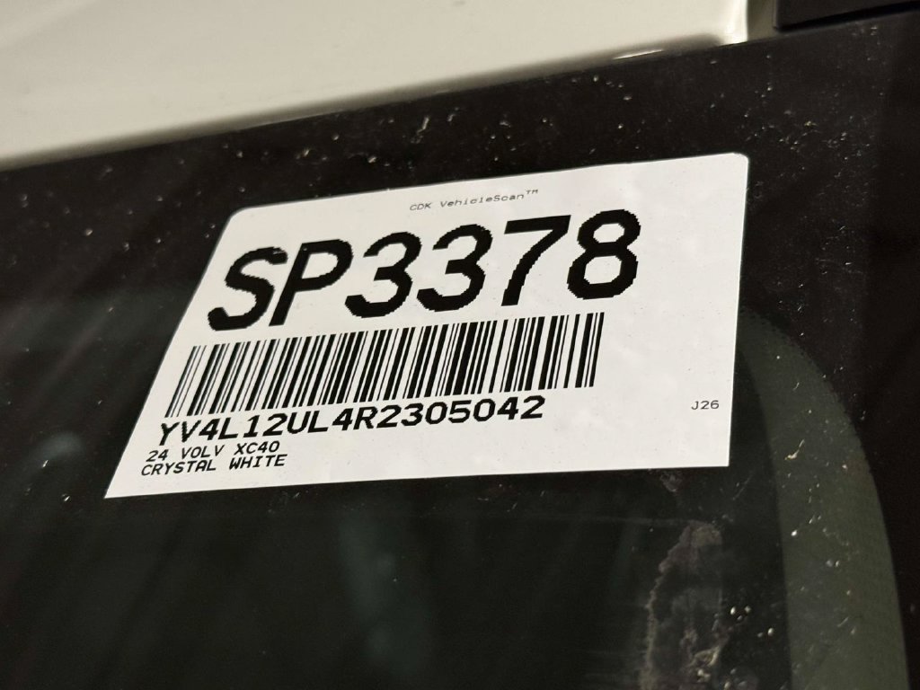 Used 2024 Volvo XC40 B5 Plus w/ Climate Package AWD/4WD image 8
