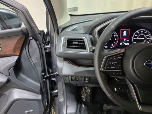 Certified 2025 Subaru Ascent Touring AWD/4WD image 15