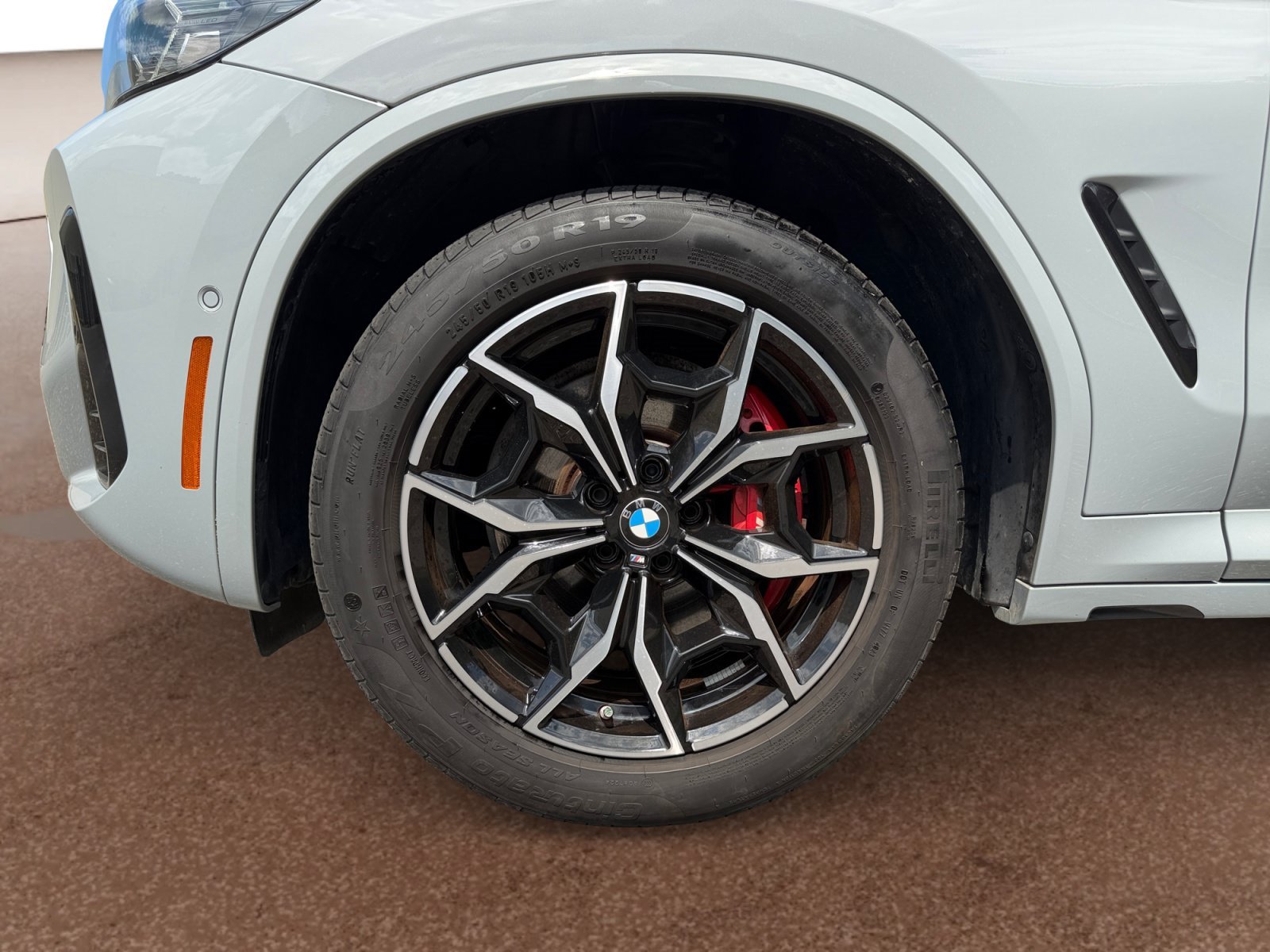 Used 2024 BMW X4 M40i w/ Premium Package AWD/4WD image 9