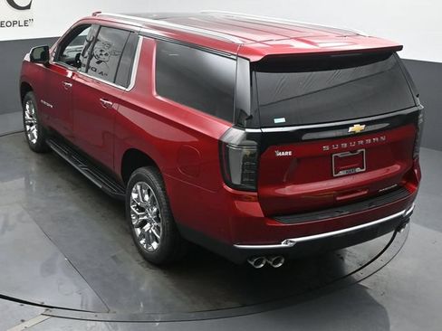 New 2026 Chevrolet Suburban Premier w/ Sun And Tow Package AWD/4WD image 20