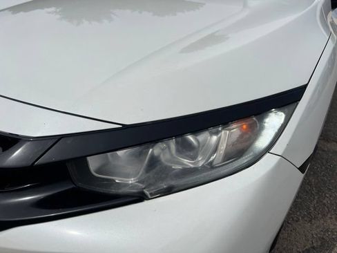 Used 2018 Honda Civic EX image 10
