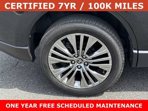 Used 2024 Toyota Venza Limited AWD/4WD image 7