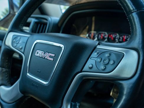 Used 2014 GMC Sierra 1500 SLT w/ SLT Preferred Package AWD/4WD image 22
