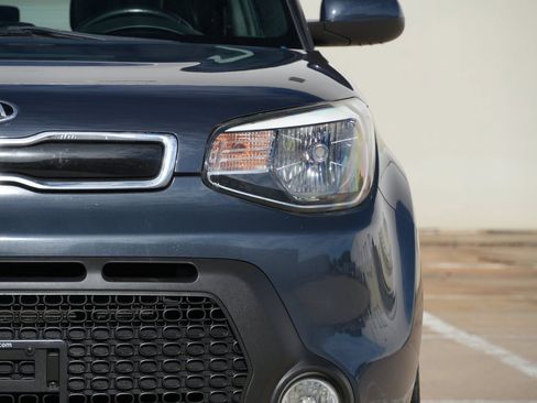Used 2015 Kia Soul + w/ Primo Package FWD image 20