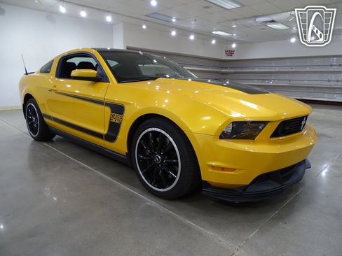 Used 2012 Ford Mustang Boss 302 w/ Boss 302 Accessory Pkg image 21