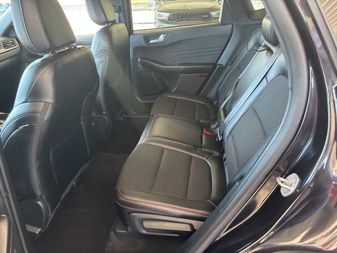 Used 2025 Ford Escape ST-Line AWD/4WD image 11