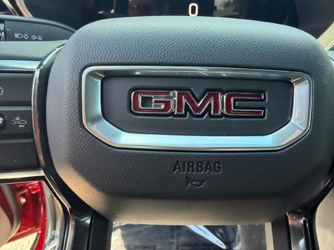New 2026 GMC Canyon AT4 w/ AT4 Premium Package AWD/4WD image 18